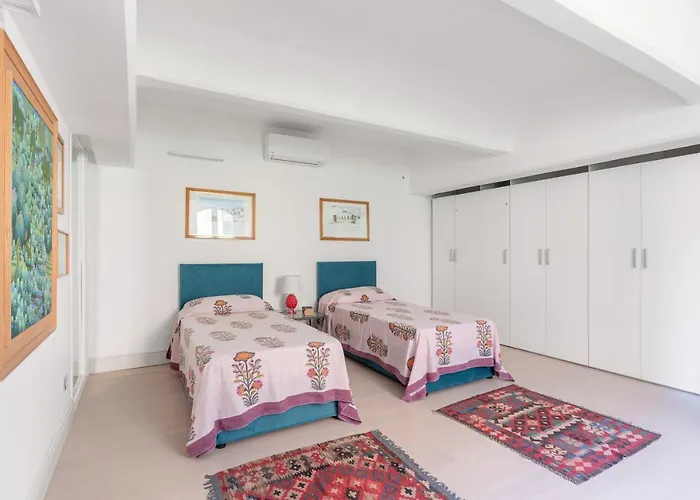 Valverde Art Space Loft By Domusicily